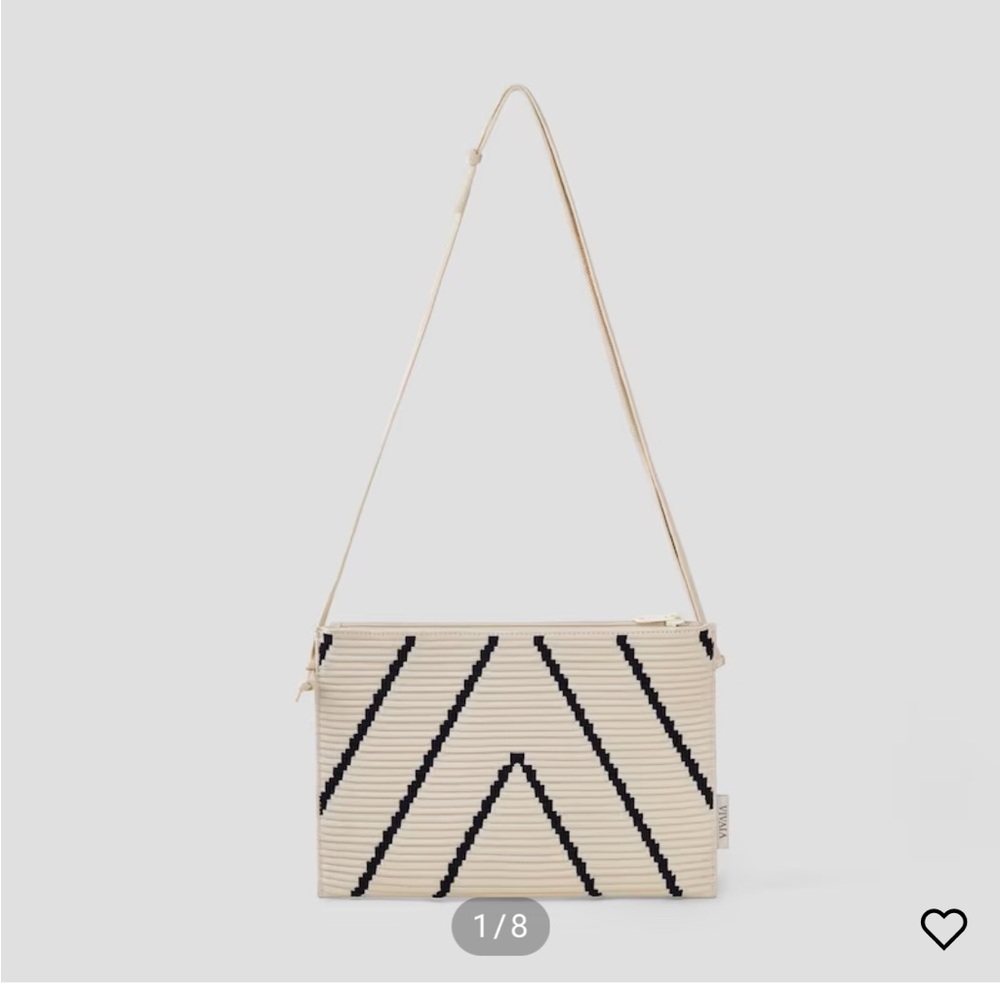 Vivaia crossbody